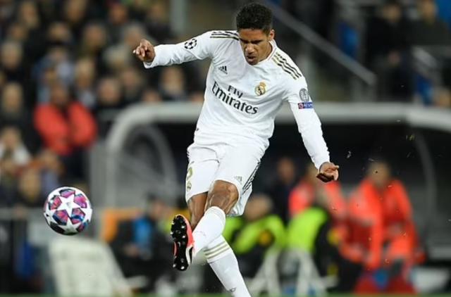 开云最新网站-索帅：瓦拉内是天生赢家 埃弗拉：我想到了费迪南德